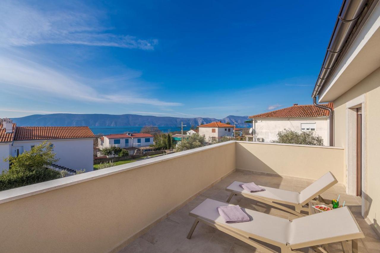 Holiday House Villa Andro Pinezici  Exterior photo