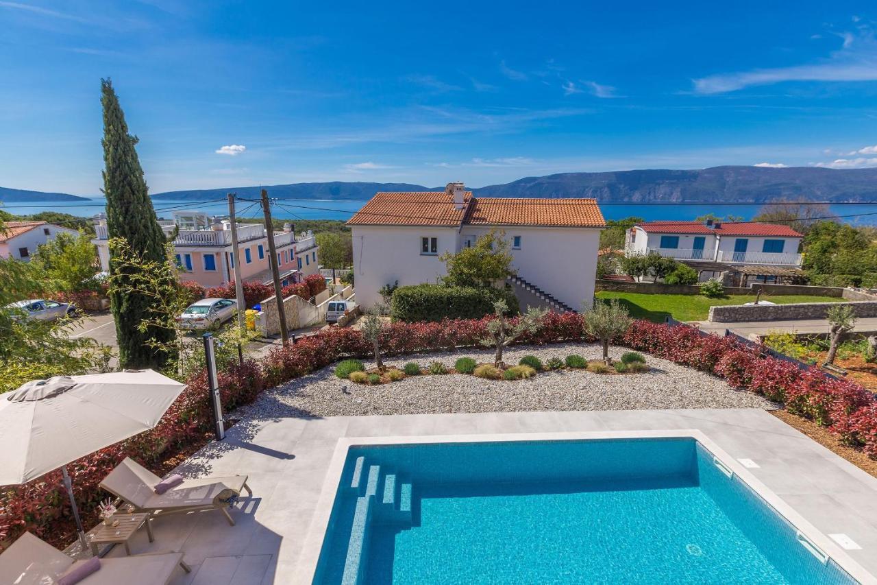 Holiday House Villa Andro Pinezici  Exterior photo